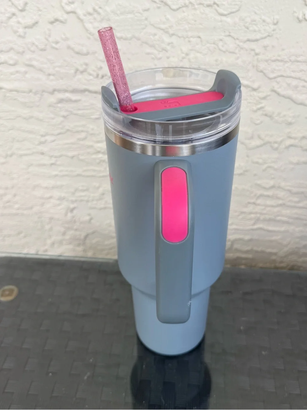 Stanley 40oz Quencher Gray Pink Tumbler Cup Handle Pink Glitter Straw - Picture 2 of 6
